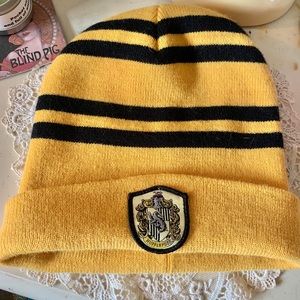 Hufflepuff knit hat